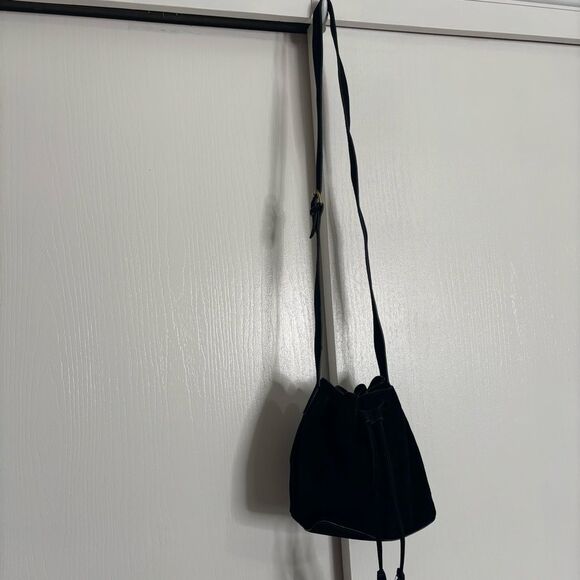 2 for 20 J.Crew black suede leather bucket bag - Picture 2 of 6